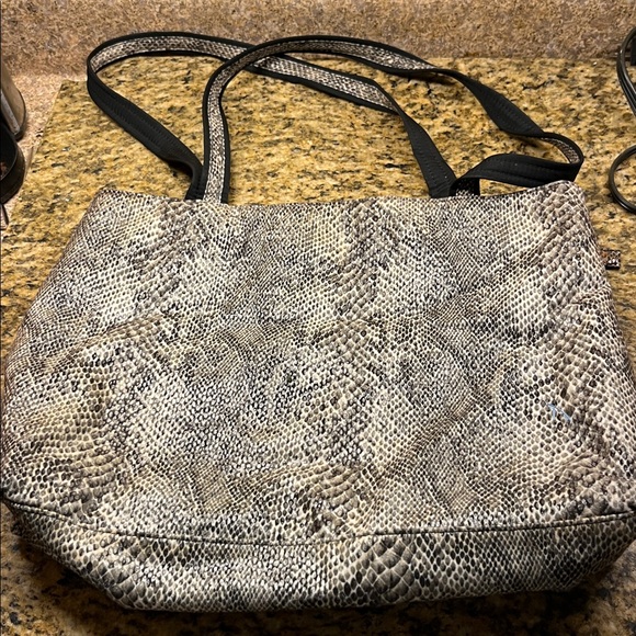 Nine West Snakeskin Pattern Handbag with Silver Accent - Picture 1 of 4